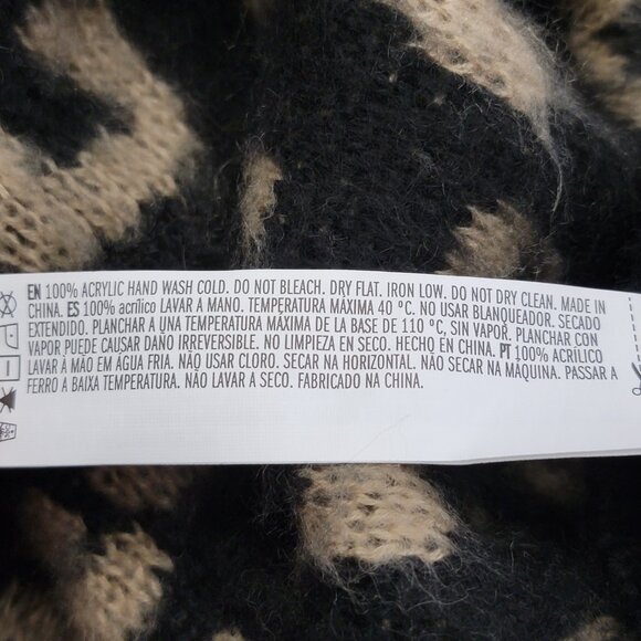 Forever 21 Women's M Black Tan Leopard Print Fuzzy Oversize Sweater - Picture 6 of 7